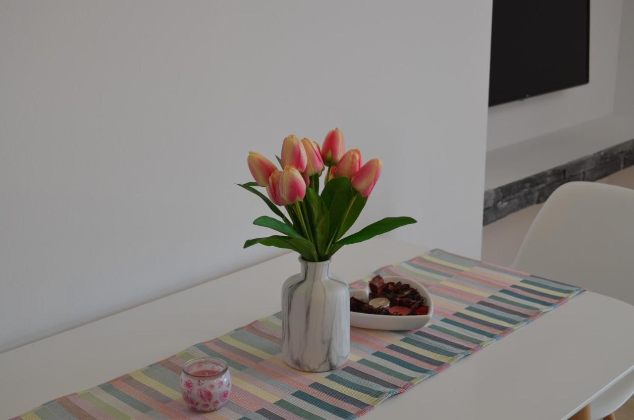 Apartments Korina ซริกเวนิซา ภายนอก รูปภาพ