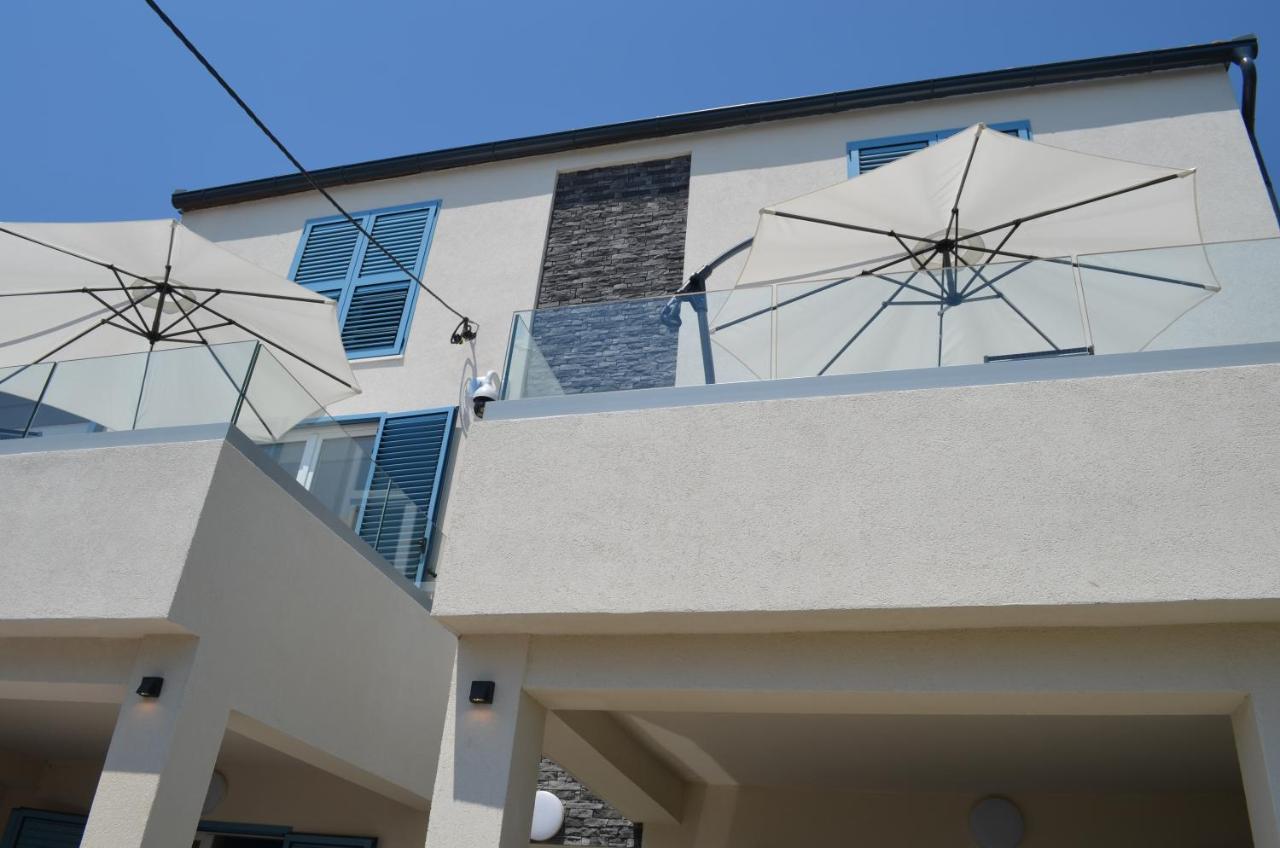 Apartments Korina ซริกเวนิซา ภายนอก รูปภาพ